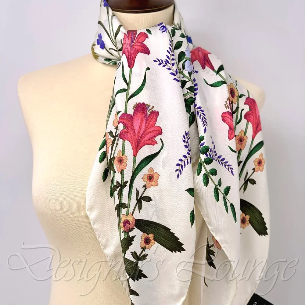 NWT GUCCI Flora Silk Twill Multicolor Logo 34